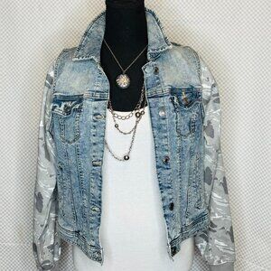 UpCycled ONE OF A KIND Jean jacket w/gray camo sleeves - L